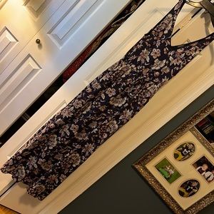 Size S. No pets no smoking.